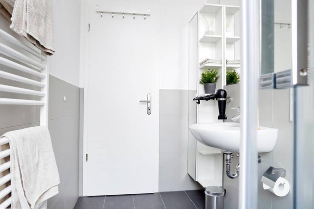 Sc 06 By Rockchair Apartments L Superhost Status L 4 Bedrooms Boxspringbeds 2 Bathrooms Balcony Elevator - Cozy Family & Business Flair Welcomes You! Berlín Exteriér fotografie